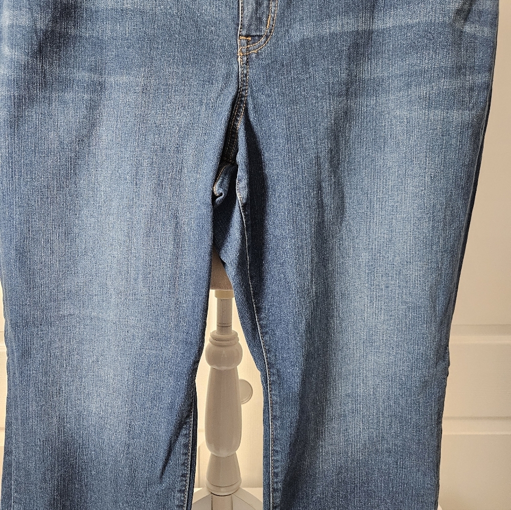Torrid NWT Perfect Skinny Ankle Jeans - Picture 3 of 7
